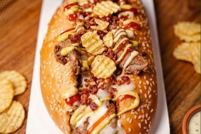 COLOMBIAN HOT DOG