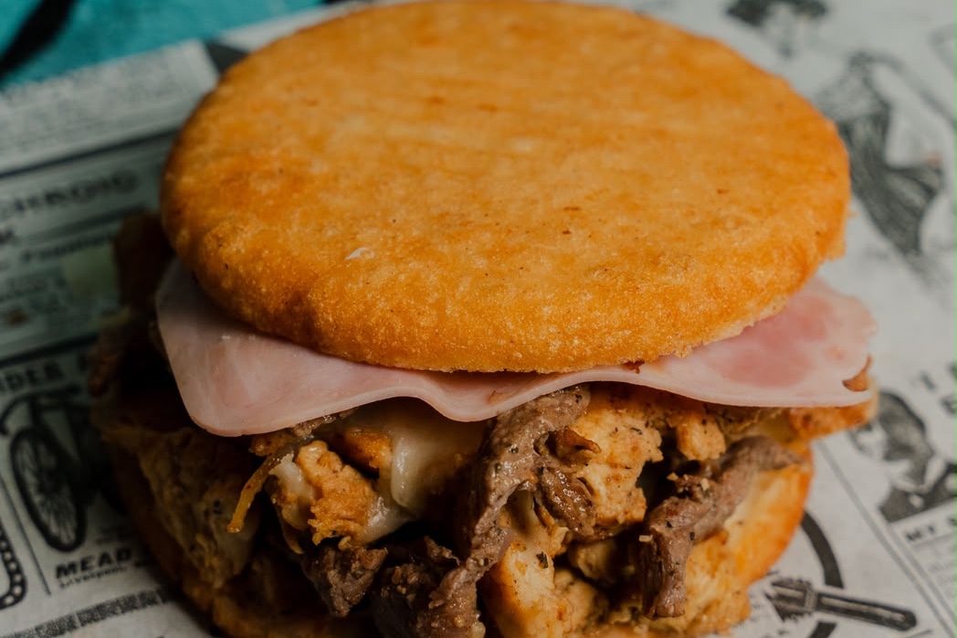 Arepa con Carne