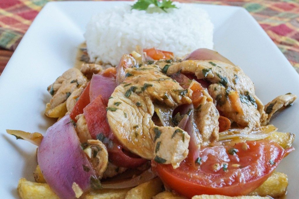 Pollo Saltado