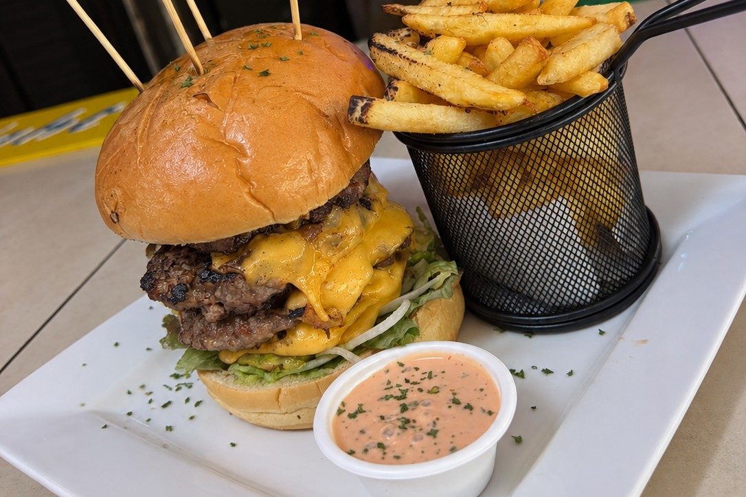 DOUBLE TROUBLE BURGER
