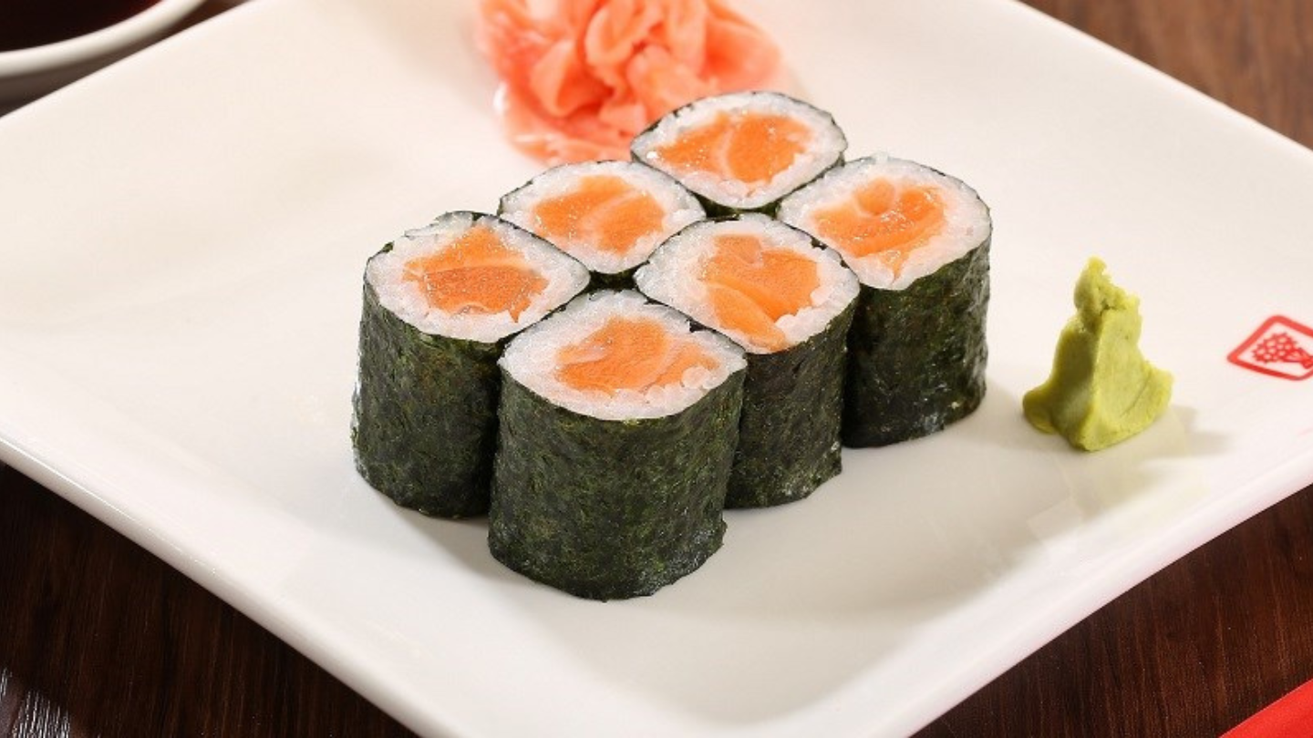 Salmon Sushi Roll