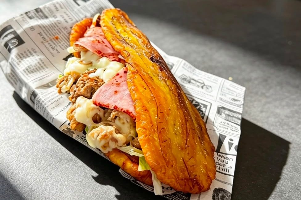 Patacón con Pollo
